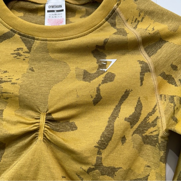 Gymshark Adapt Camo Seamless Long Sleeve Crop Top Medium Stretch Gym Workout - Picture 5 of 13